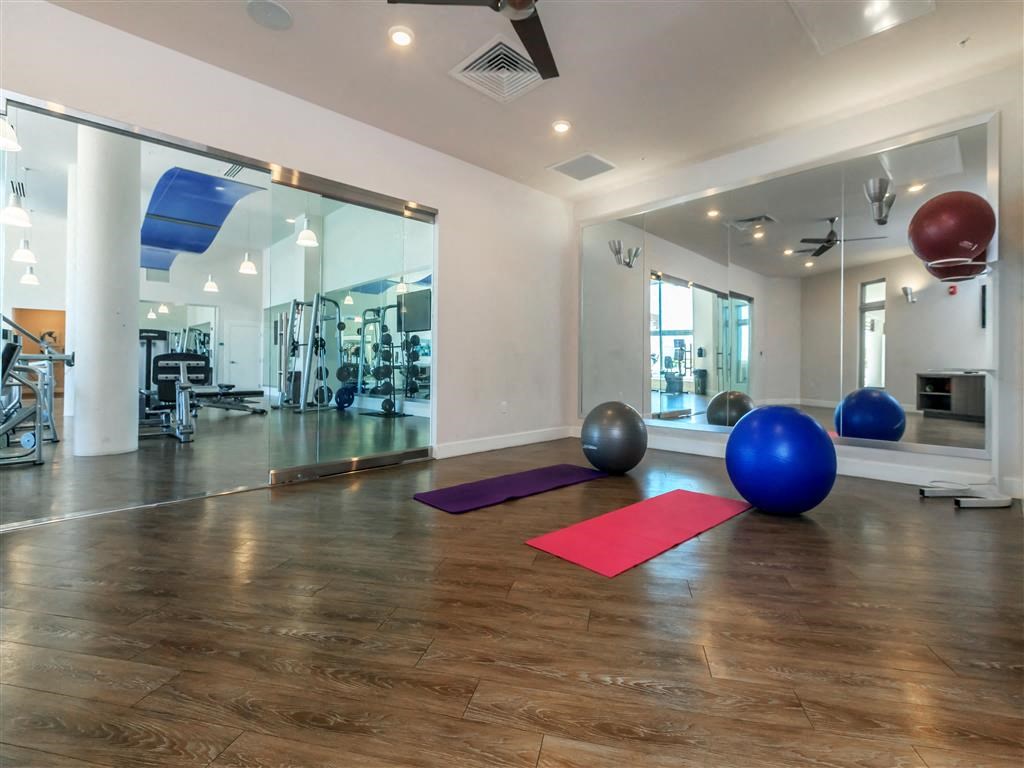 Hermitage_Apartments_Amenity_16_Saint_Petersburg_FL