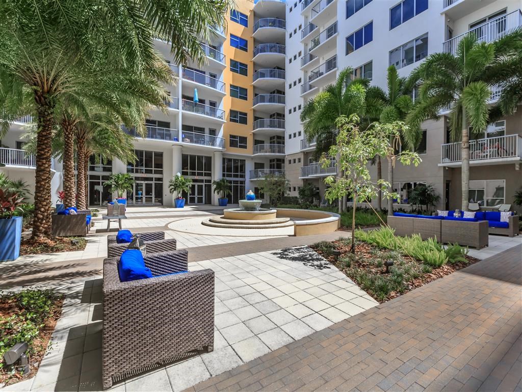 Hermitage_Apartments_Amenity_3_Saint_Petersburg_FL