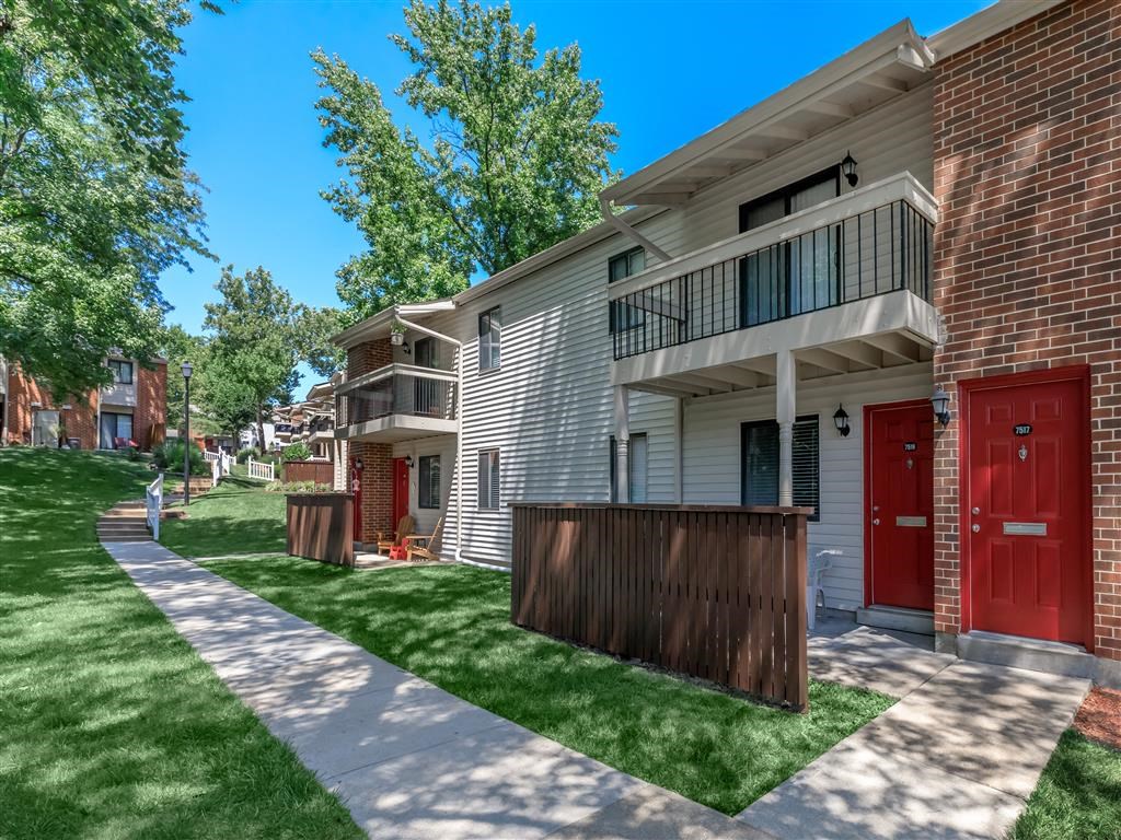 Park_Forest_Exterior_7_St_Louis_MO