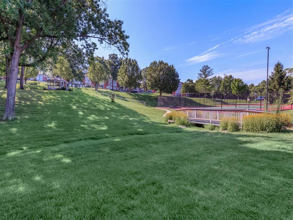 Southmoor_Exterior_6_St_Louis_MO