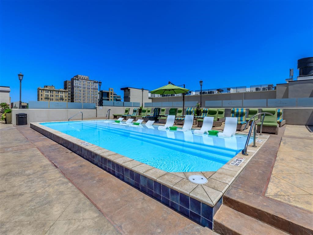 The_Orion_Pool_4_St_Louis_MO