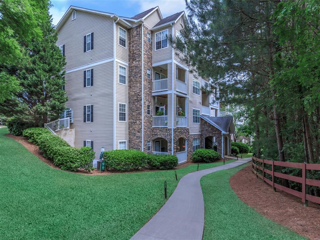 Walden_Crossing_Exterior_6_Canton_GA