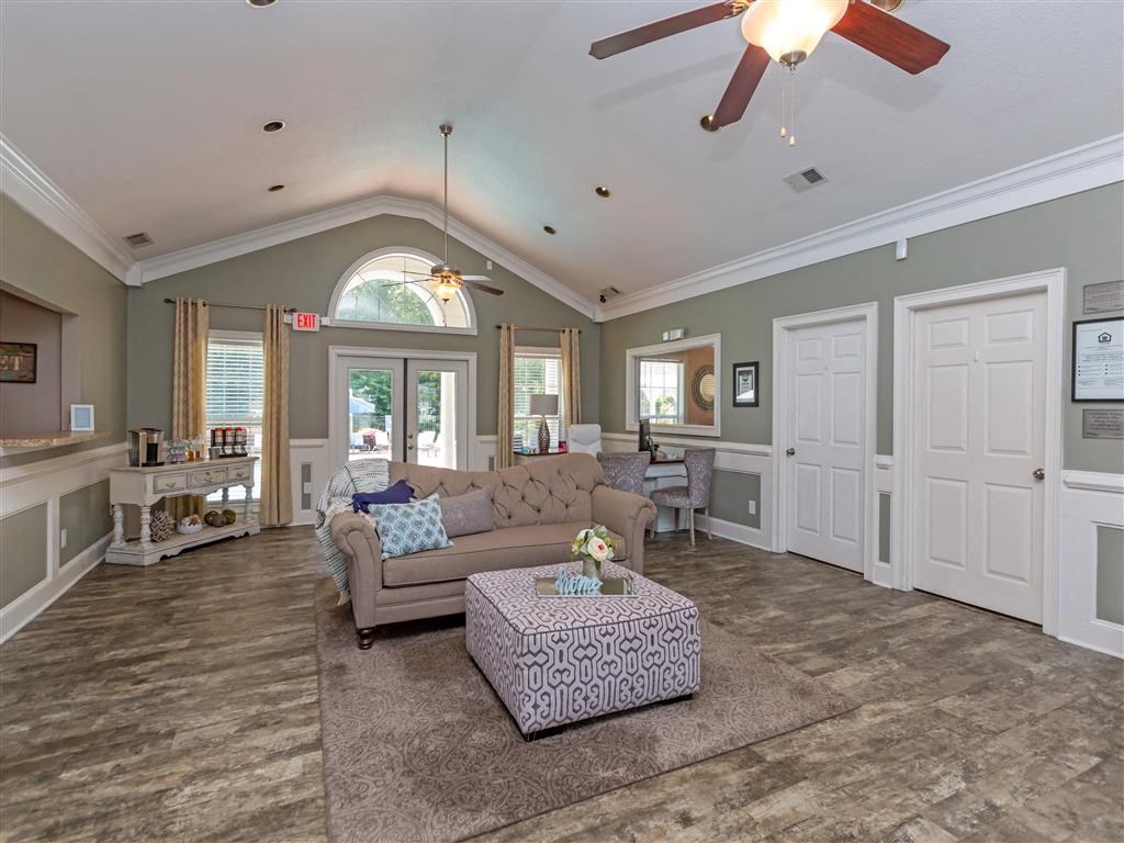 Walden_Glen_Exterior_11_Evans_GA