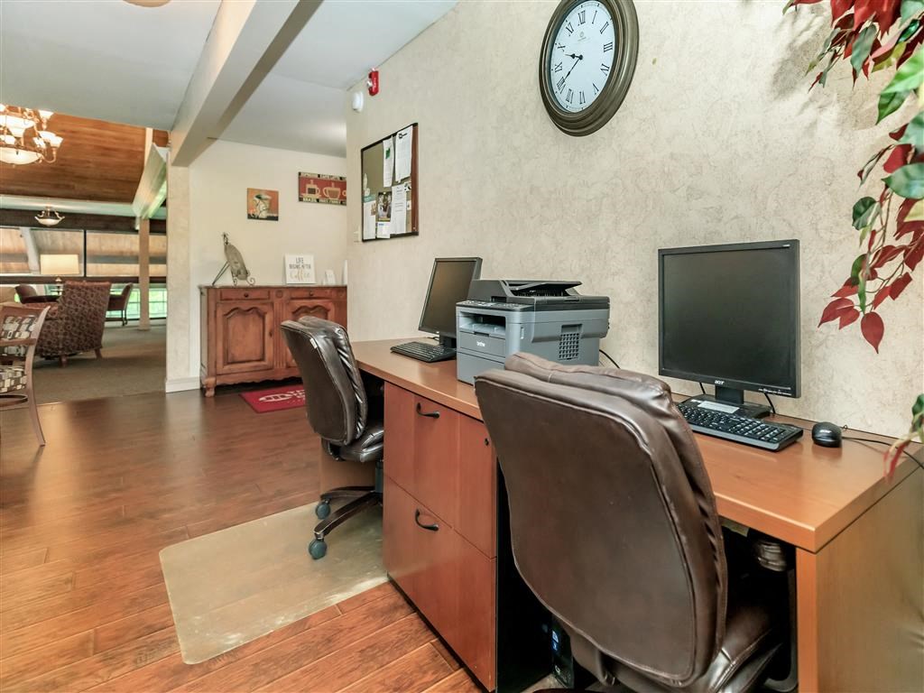 Whispering_Hills_Amenity_9_St_Louis_MO