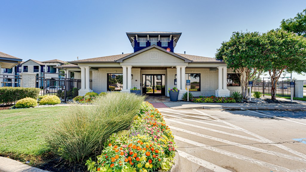 Grand Entrance at Highland Luxury Living, Lewisville, TX