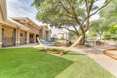 Hammock Garden at The Brazos, Dallas, 75287