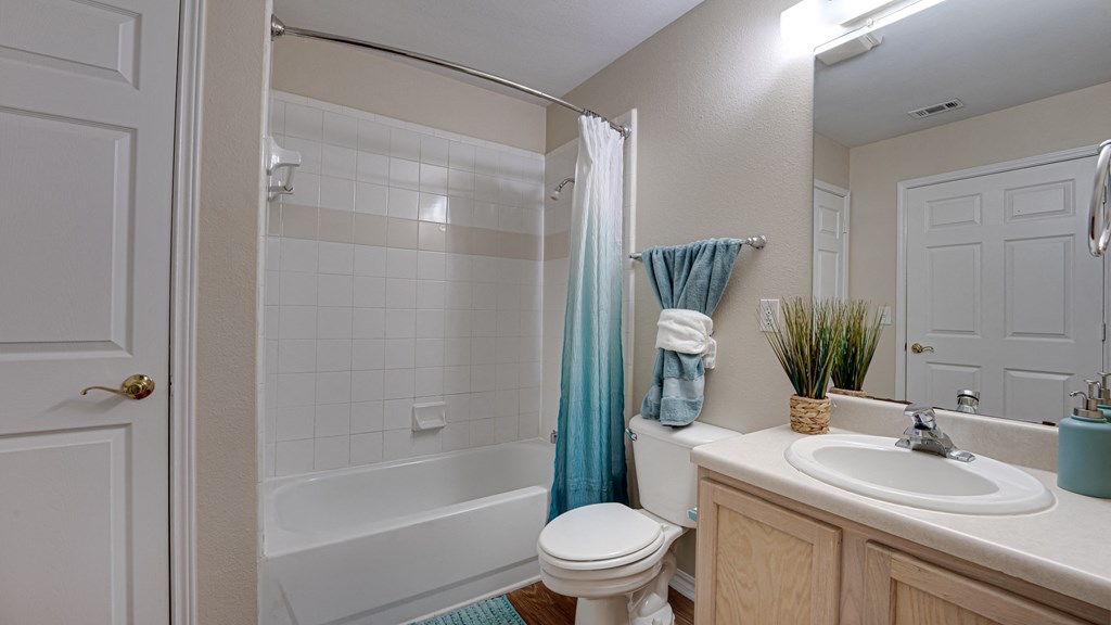 Bathroom With Bathtub at Cleburne Terrace, Cleburne, 76033
