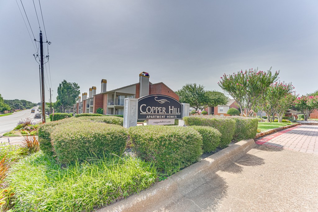 Signature at Copper Hill Apartments, Bedford 76021