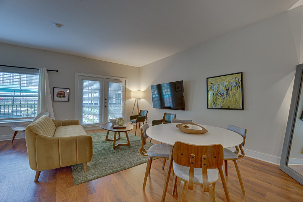 Dining Space at Easton Apartments, Dallas, TX, 75206