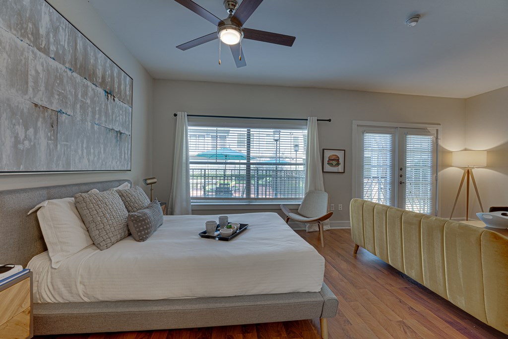 Ceiling Fan In Bedroom at Easton Apartments, Texas, 75206