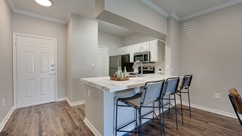501 Highland Dr. 1-3 Beds Apartment for Rent - Photo Gallery 3