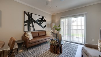 501 Highland Dr. 1-3 Beds Apartment for Rent - Photo Gallery 5