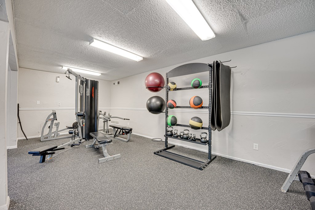 Gym center at Indian Creek Apartments, Carrollton, TX, 75007