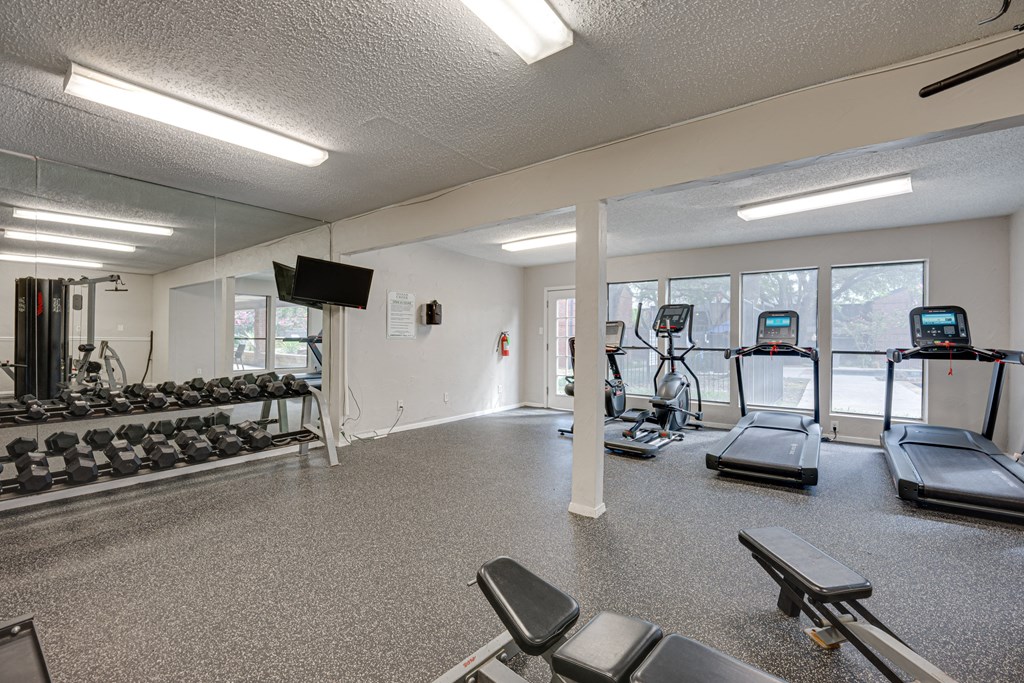 Fitness center1 at Indian Creek Apartments, Texas