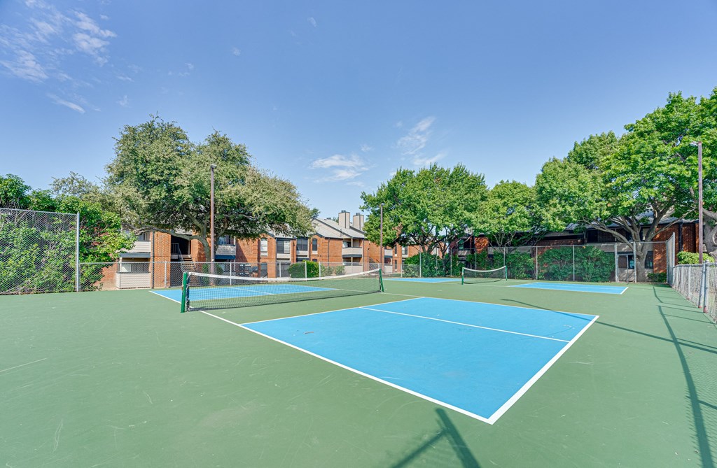 Tennis court at Indian Creek Apartments, Carrollton, Texas