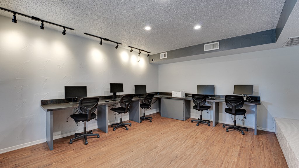 Business Center at Indian Creek Apartments, Texas