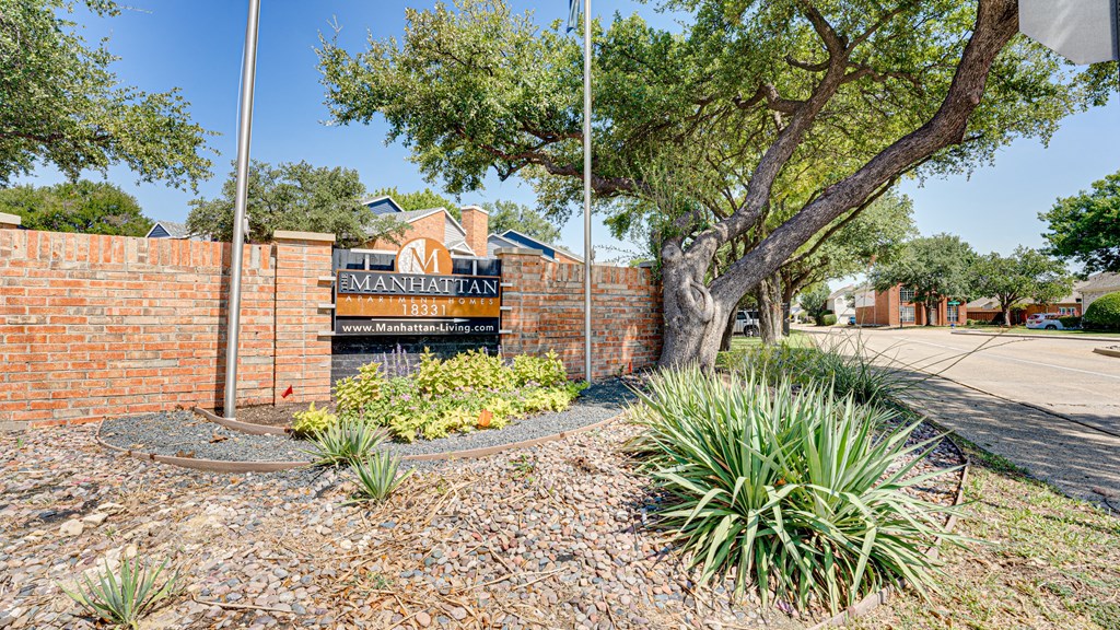 BBQ at The Manhattan Apartments, Texas