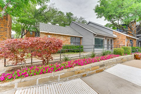 Exterior Porch at The Manhattan Apartments, Dallas, 75252