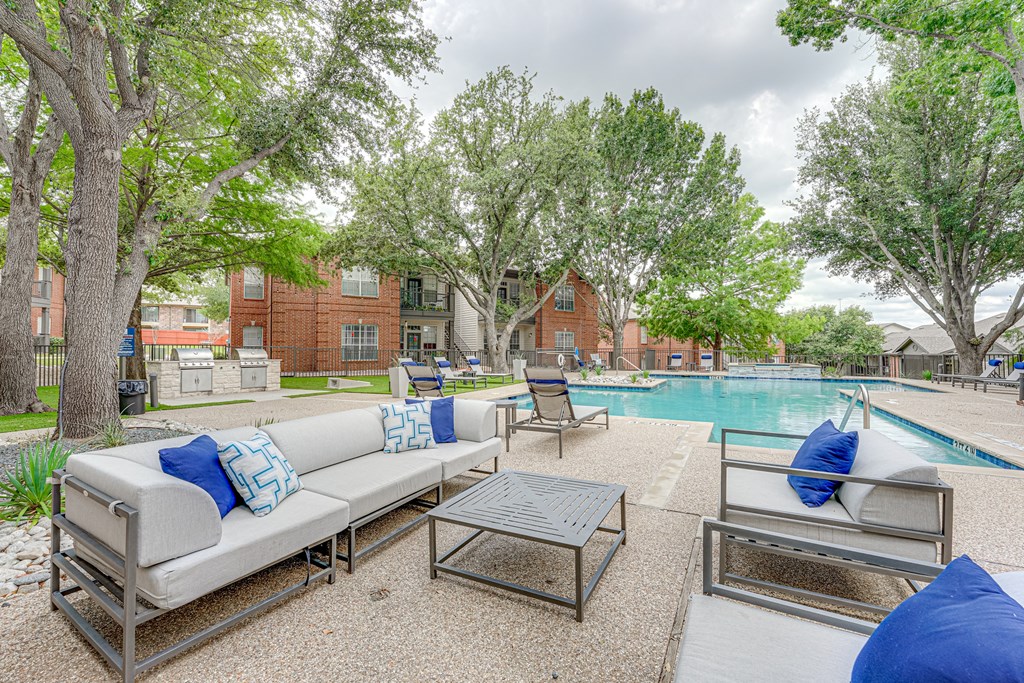Outdoor Lounge at Mason, McKinney
