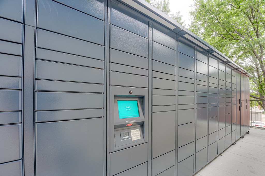 Amazon Hub Package Lockers at Mason, McKinney