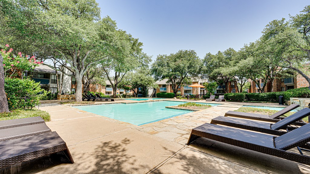 Poolside Decks at Southern Oaks, Fort Worth, Texas