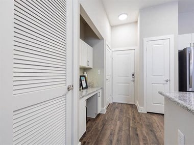 25222 Northwest Freeway 1-2 Beds Apartment for Rent - Photo Gallery 1