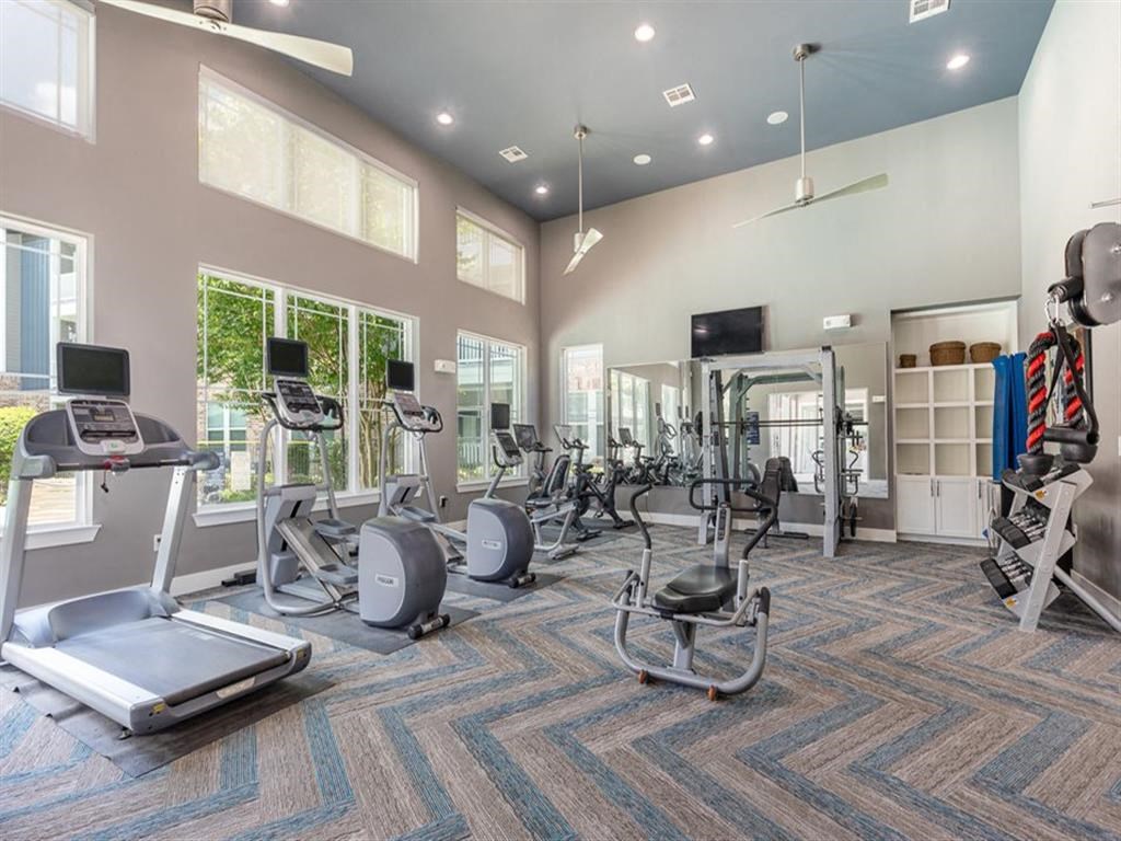 Two Level Fitness Center at Delray Apartments, Texas
