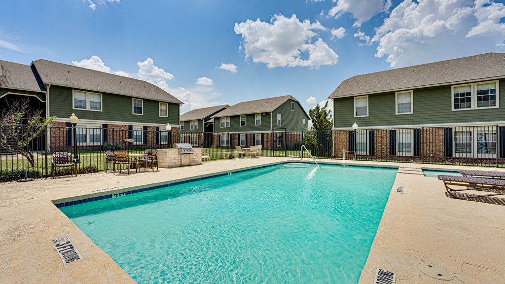 Glimmering Pool at Arbors Of Corsicana, Corsicana, Texas