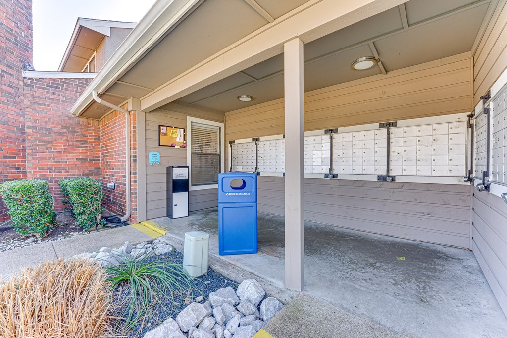 Locker Room at Towne Centre Village, Texas