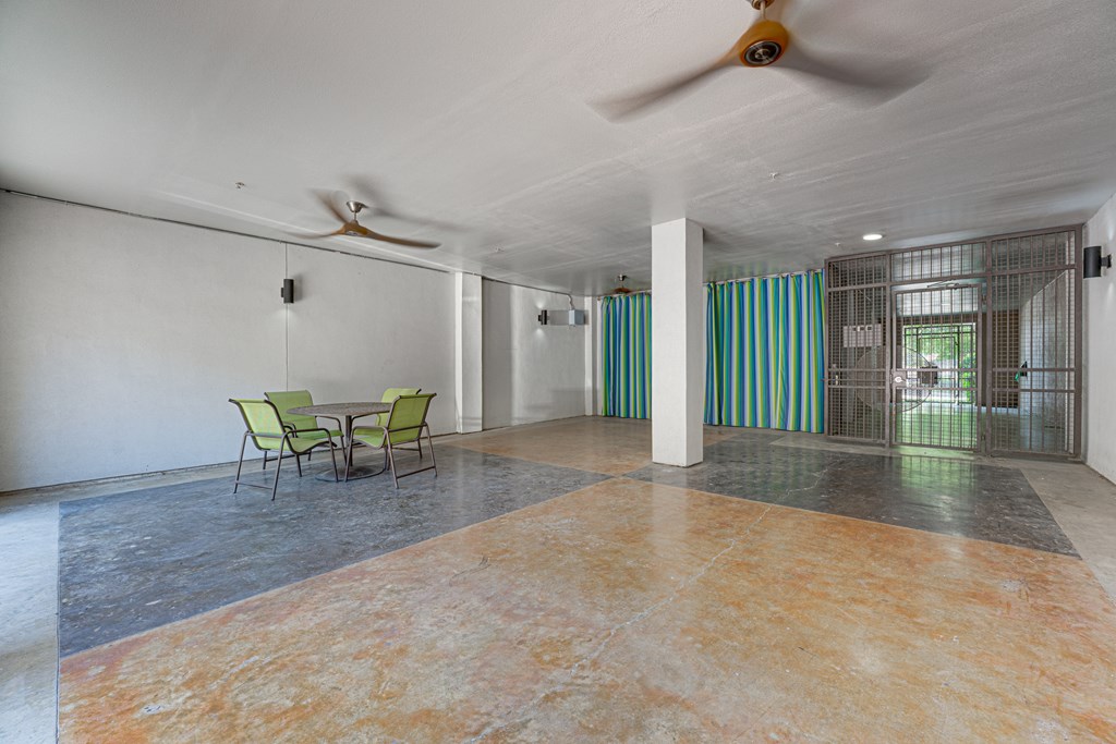 Dining Table at Vue Greenville, Dallas, 75206