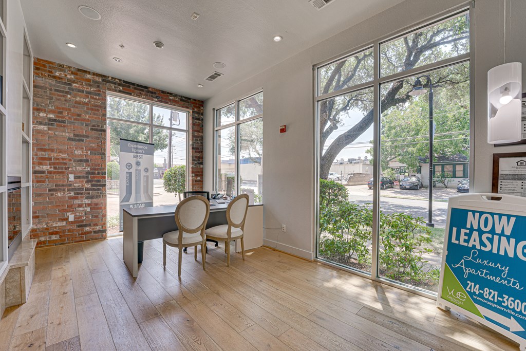 Leasing Center at Vue Greenville, Dallas, TX, 75206