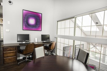 2800 Windsor Drive 1-2 Beds Apartment for Rent - Photo Gallery 11