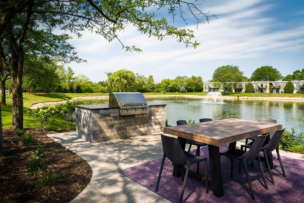 Relaxing Space at Foxboro Apartments, Illinois, 60090