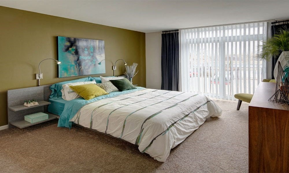 King Size Bedroom at Foxboro Apartments, Wheeling, IL