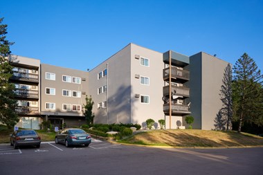 200 Winthrop St S 1-3 Beds Apartment for Rent