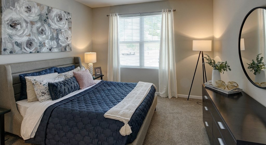 Versatile Bedrooms at Algonquin Square Apartment Homes, Algonquin, IL, 60102 Algonquin Square apartment bedroom
