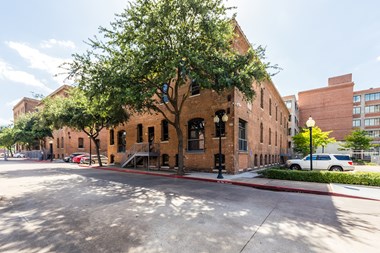 2115 Runnels St Studio-3 Beds Apartment for Rent Photo Gallery 1