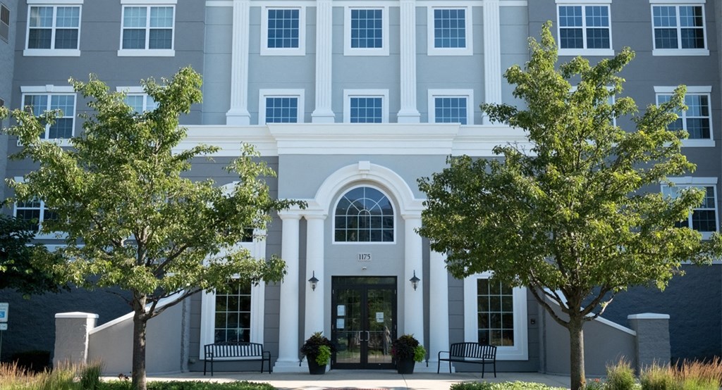 Entrance - The Mil'Ton in Vernon Hills, Illinois