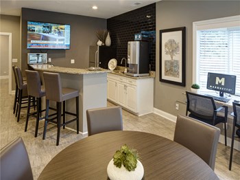 Coffee Bar and Lounge Coffee Bar and Lounge at Brookdale on the Park, Naperville, IL, 60563 - Photo Gallery 4