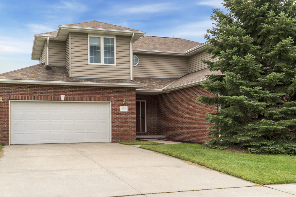 Street view of Cascade Pines duplex homes in Lincoln NE