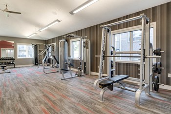 New gym at Highland View Apartments in north Lincoln NE 68521 - Photo Gallery 26