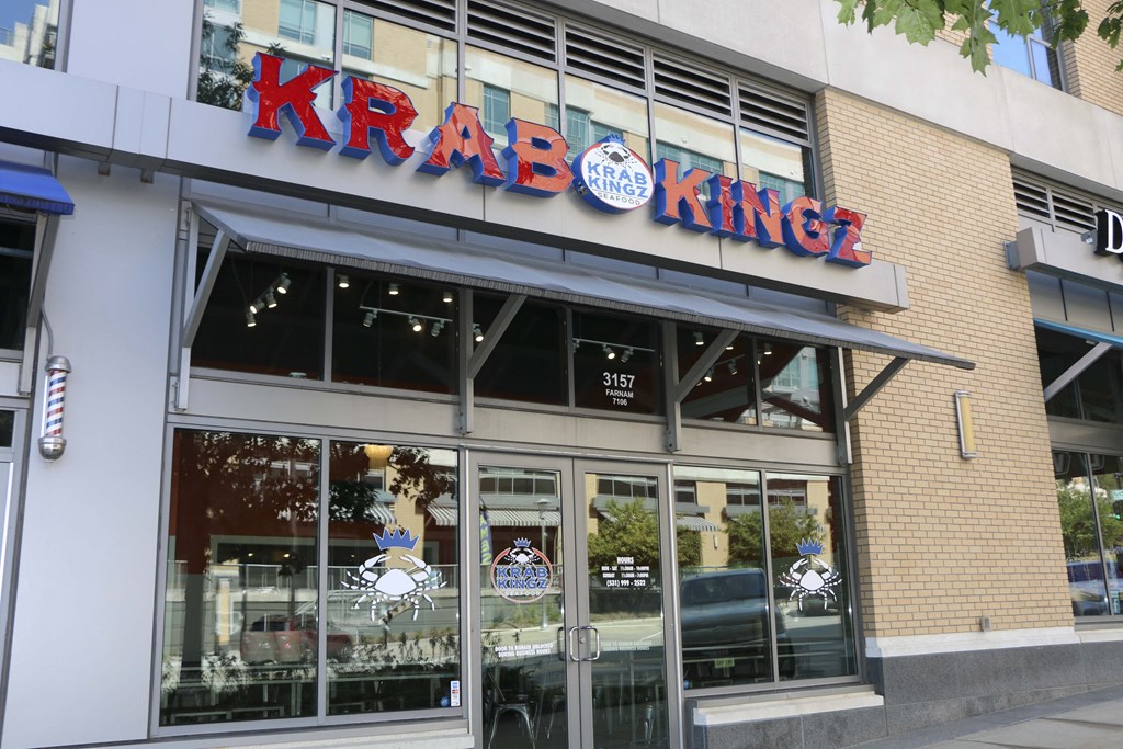 Seafood Specialist at Midtown Crossing Apartments, Omaha