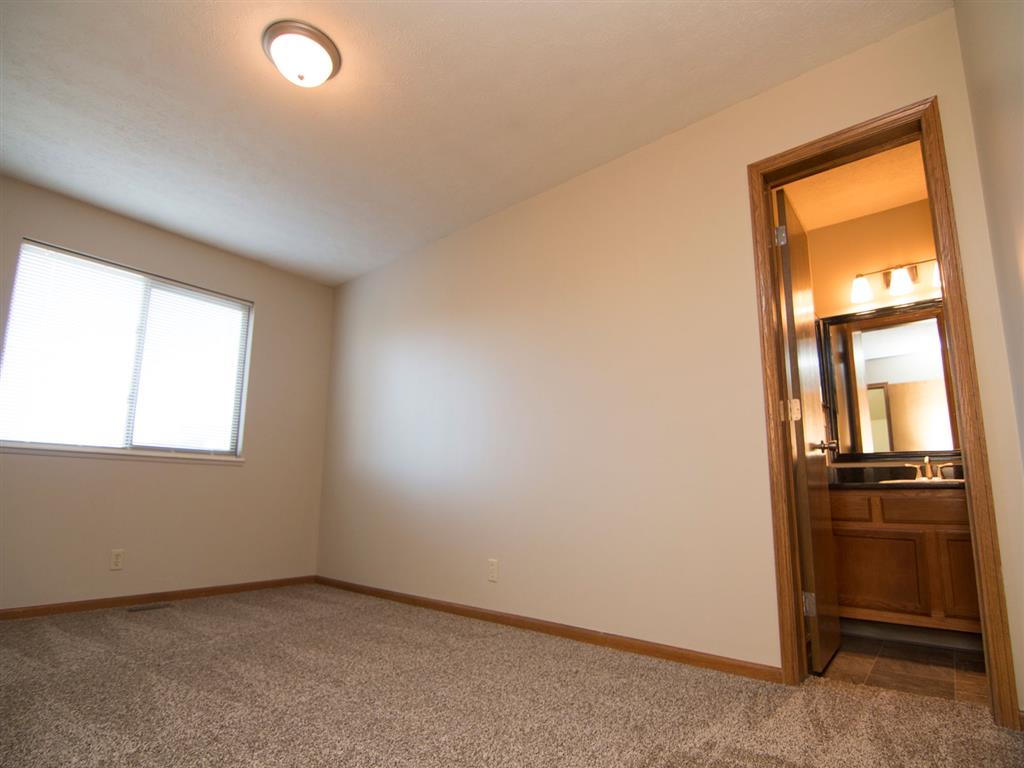 wonderful living space at Fountain Glen Apartments in Lincoln Nebraska