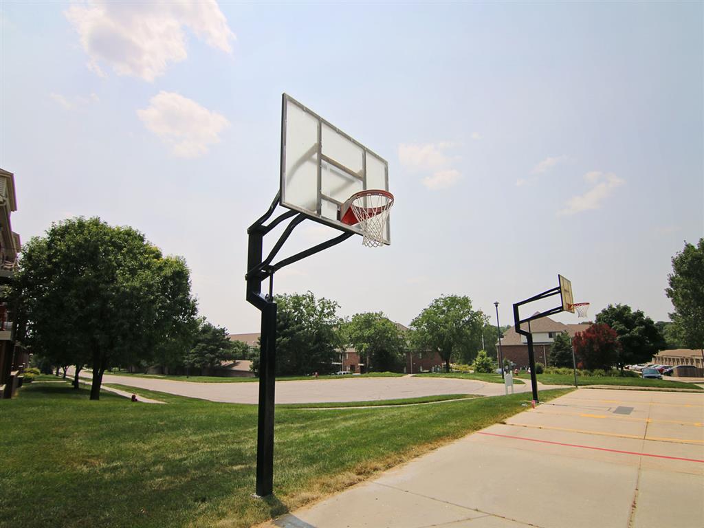 basketball hoop at Fountain Glen Apartments in Lincoln Nebraska