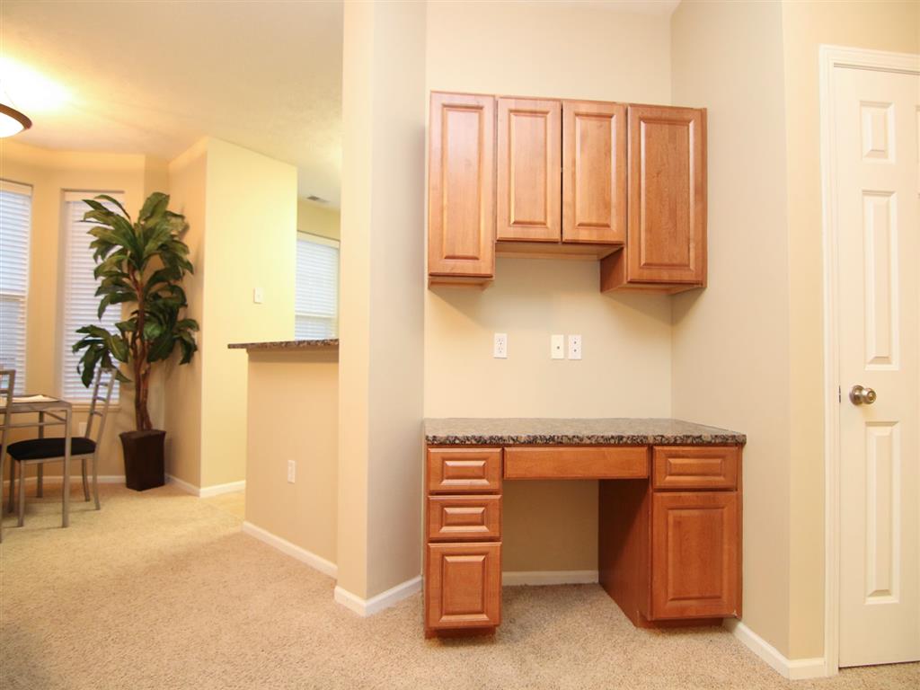 study space at Ridge Pointe Villas in Lincoln Nebraska