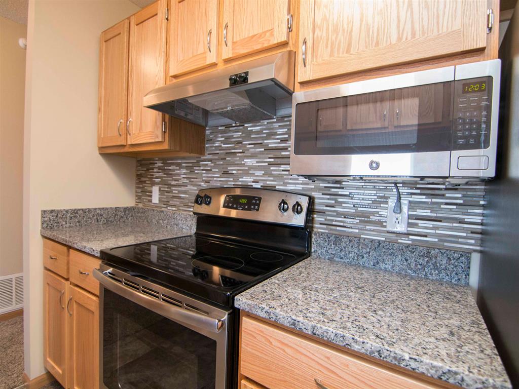 Interiors-Skyline View Apartments Updated Kitchen in Lincoln NE