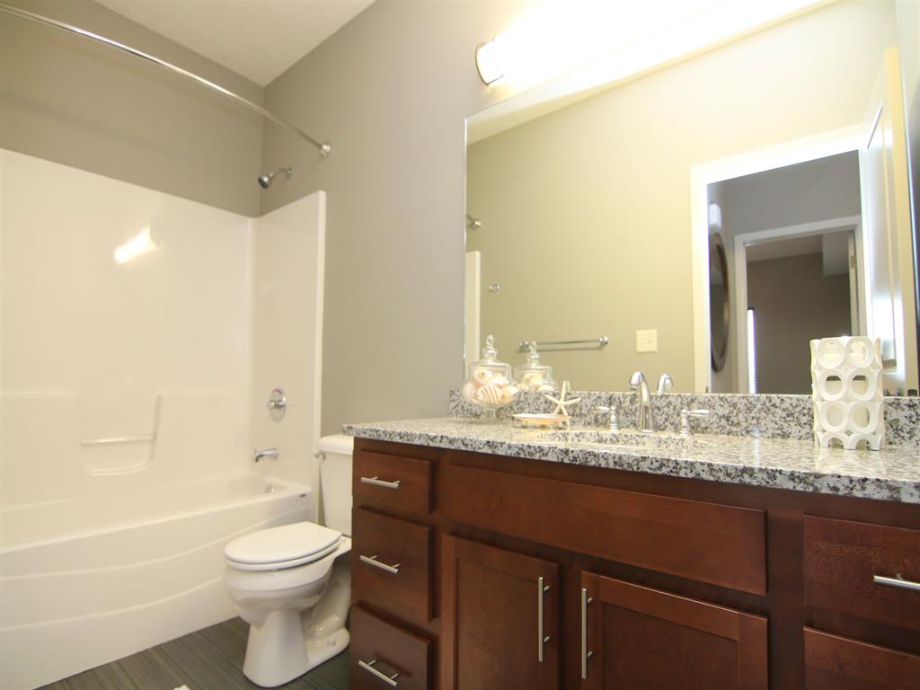 spacious bathroom at Villas at Wilderness Ridge in Lincoln Nebraska - Photo Gallery 34