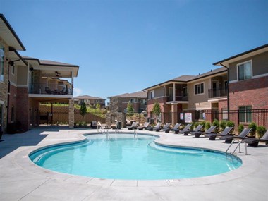 Resort-style swimming pool at Villas of Omaha at Butler Ridge