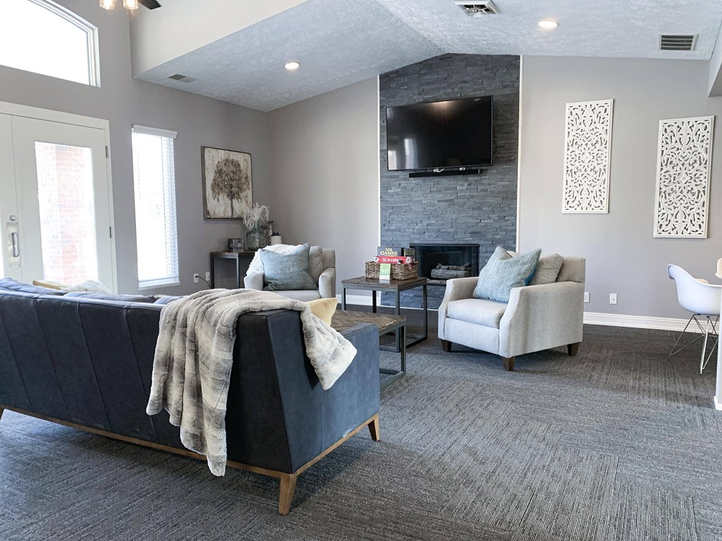 Clubhouse lounge at Ridge Pointe Villas in Lincoln Nebraska