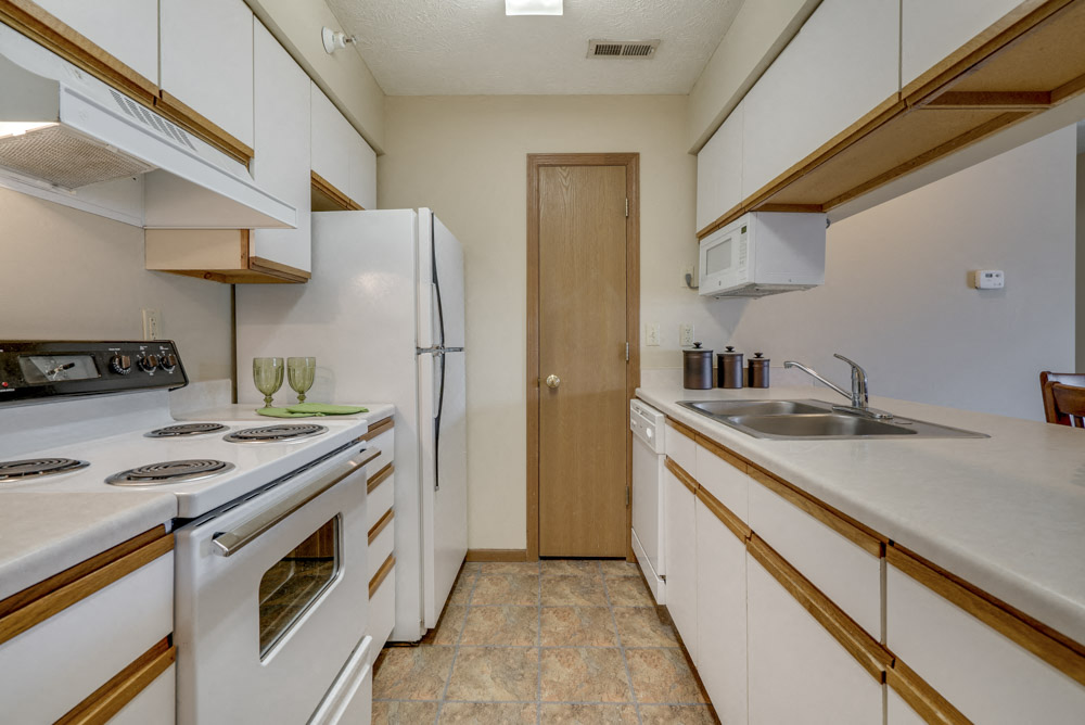 Pine Lake Heights three bedroom kitchen